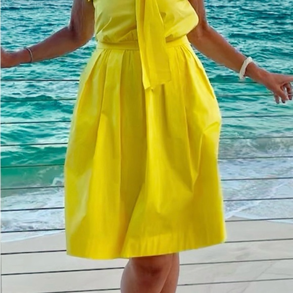 Boutique Moschino dress size 8 in great condition - Picture 2 of 5